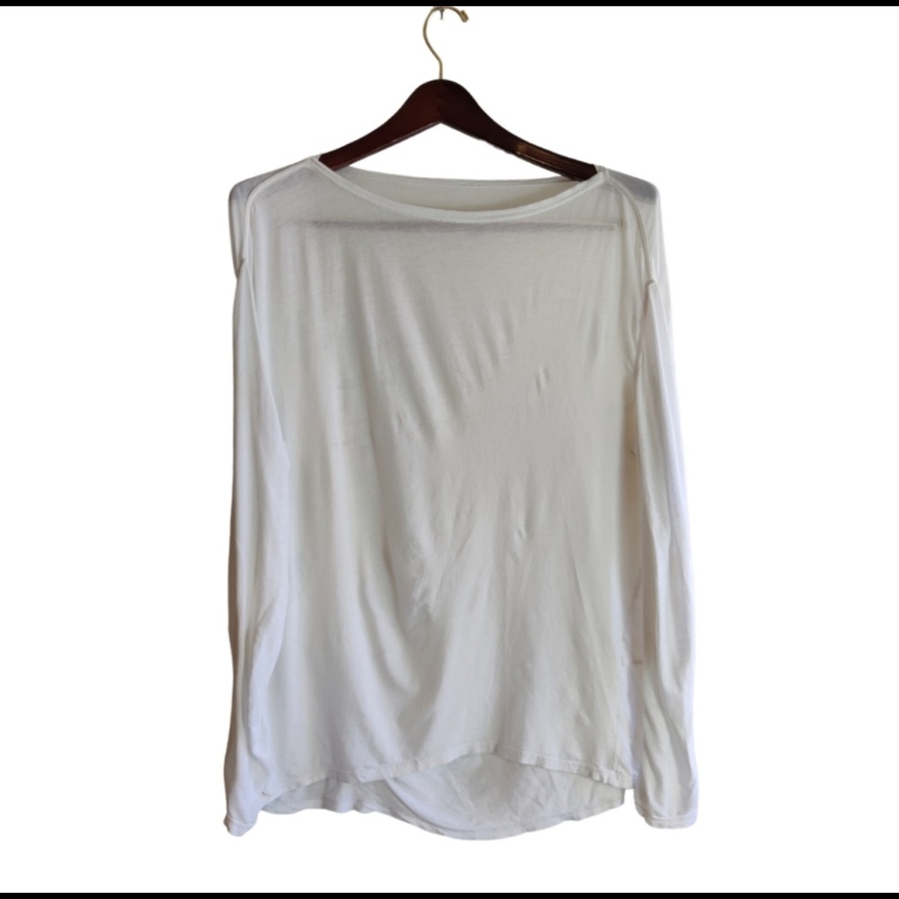 Lululemon back in action white long sleeve